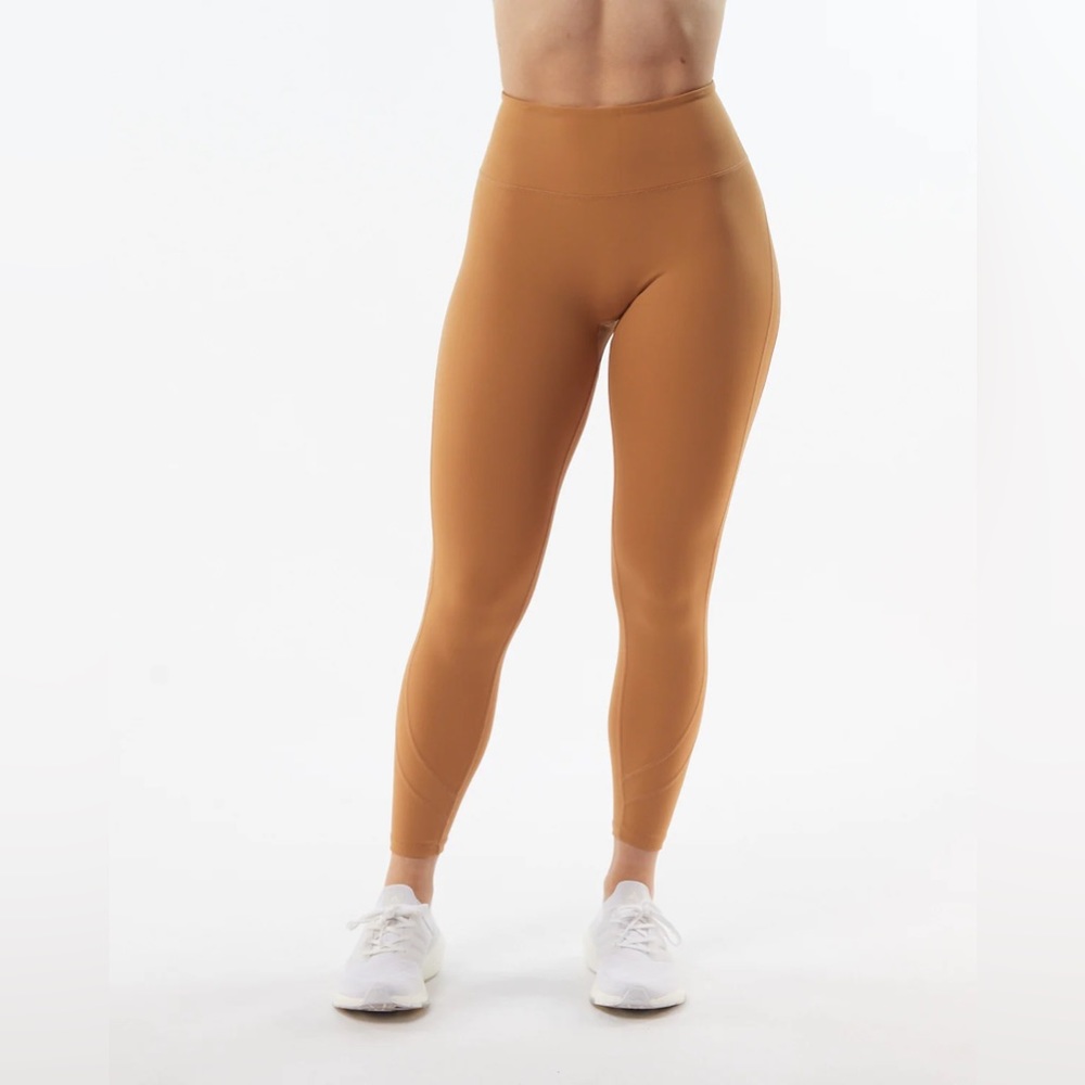 Alphalete Pulse Surge Legging 25” in Chestnut Small